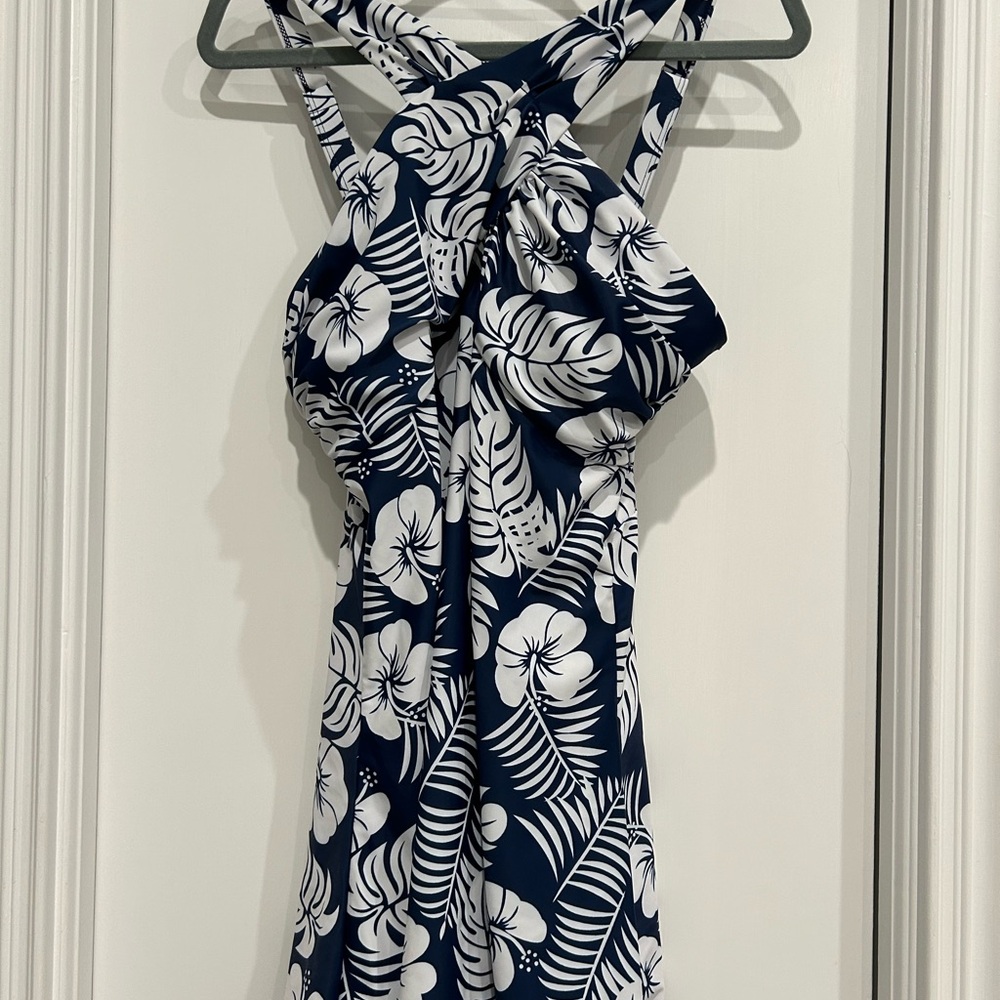 Navy and White Floral Dress. Swimsuit-like material. Like new. Size XL.